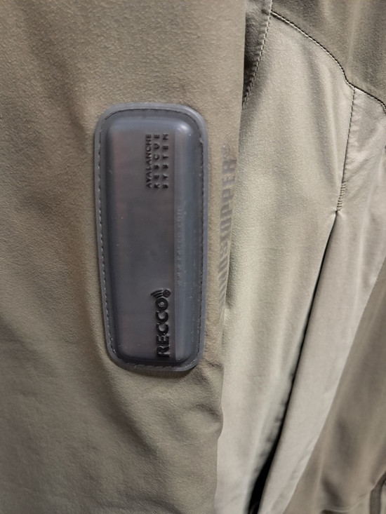 Arc'teryx Mixed-Media Puffer Jacket With Avalanche Rescue System Size L - Picture 8 of 8